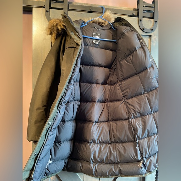 The North Face Green Down filled Parka - Picture 5 of 10